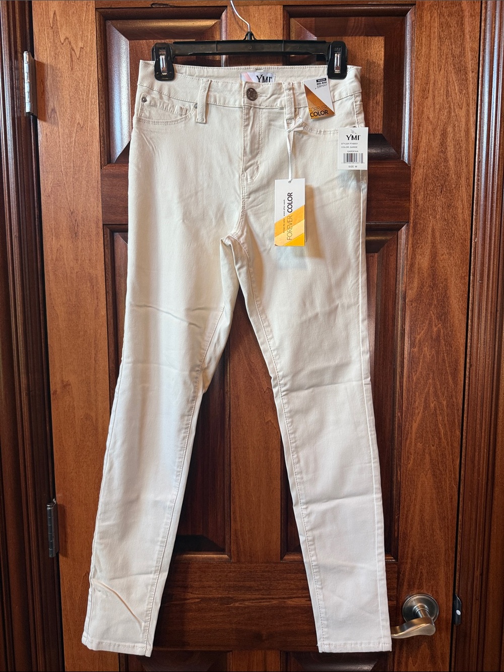 YMI Skinny Fit Jeans in Off-White Size Medium NWT